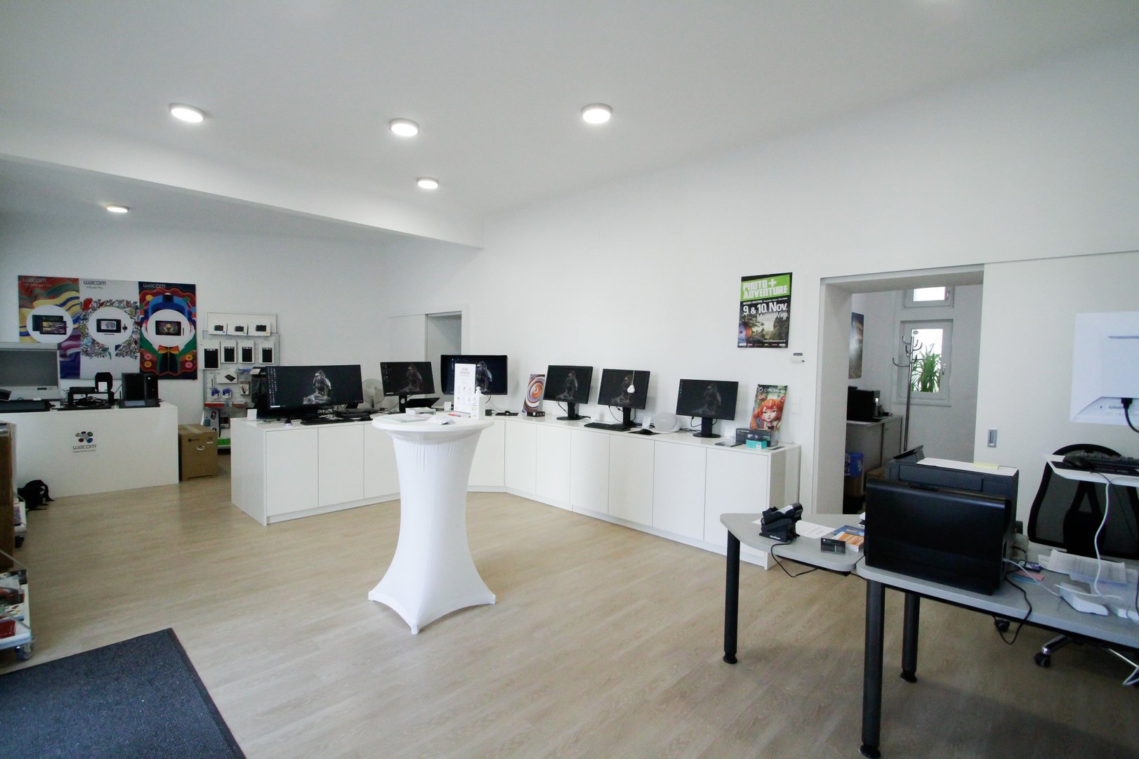 Shopansicht-innen CG Shop.jpg