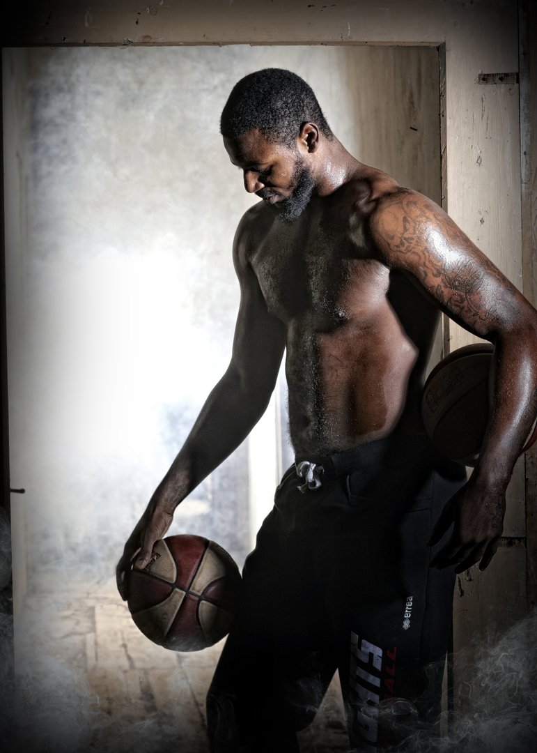 {{ obj.asset.name }}