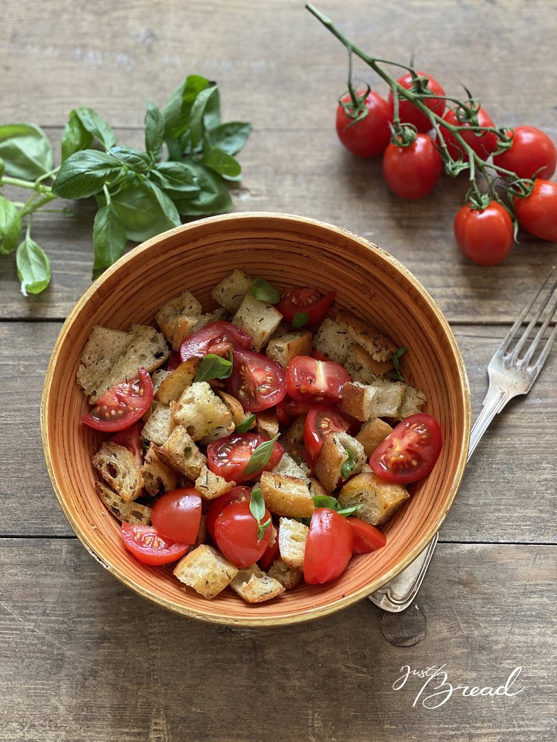 Titelbild zu Panzanella – der italienischer Brotsalat