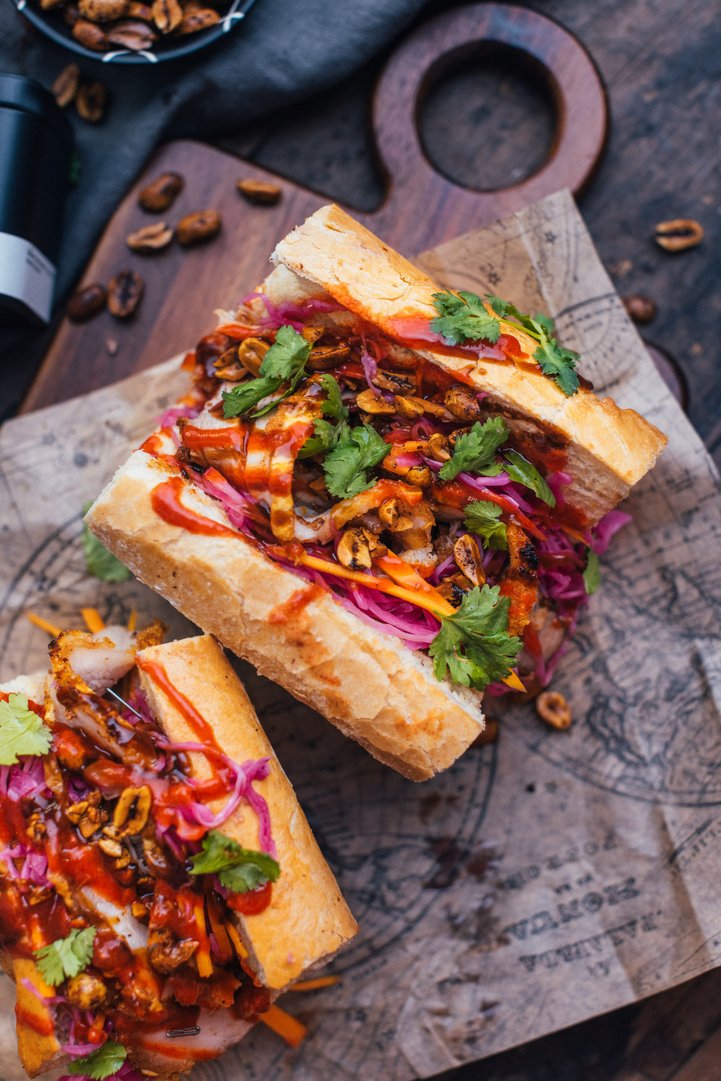 CRISPY PORK BÁNH MÌ
