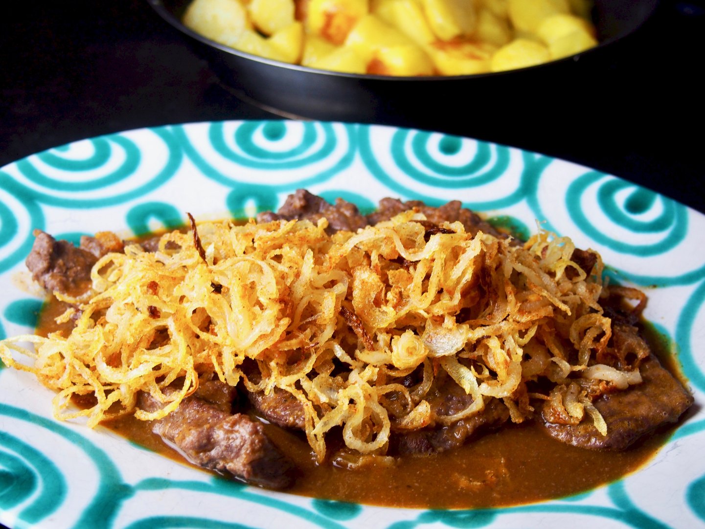 Titelbild zu Gedünsteter Zwiebelrostbraten