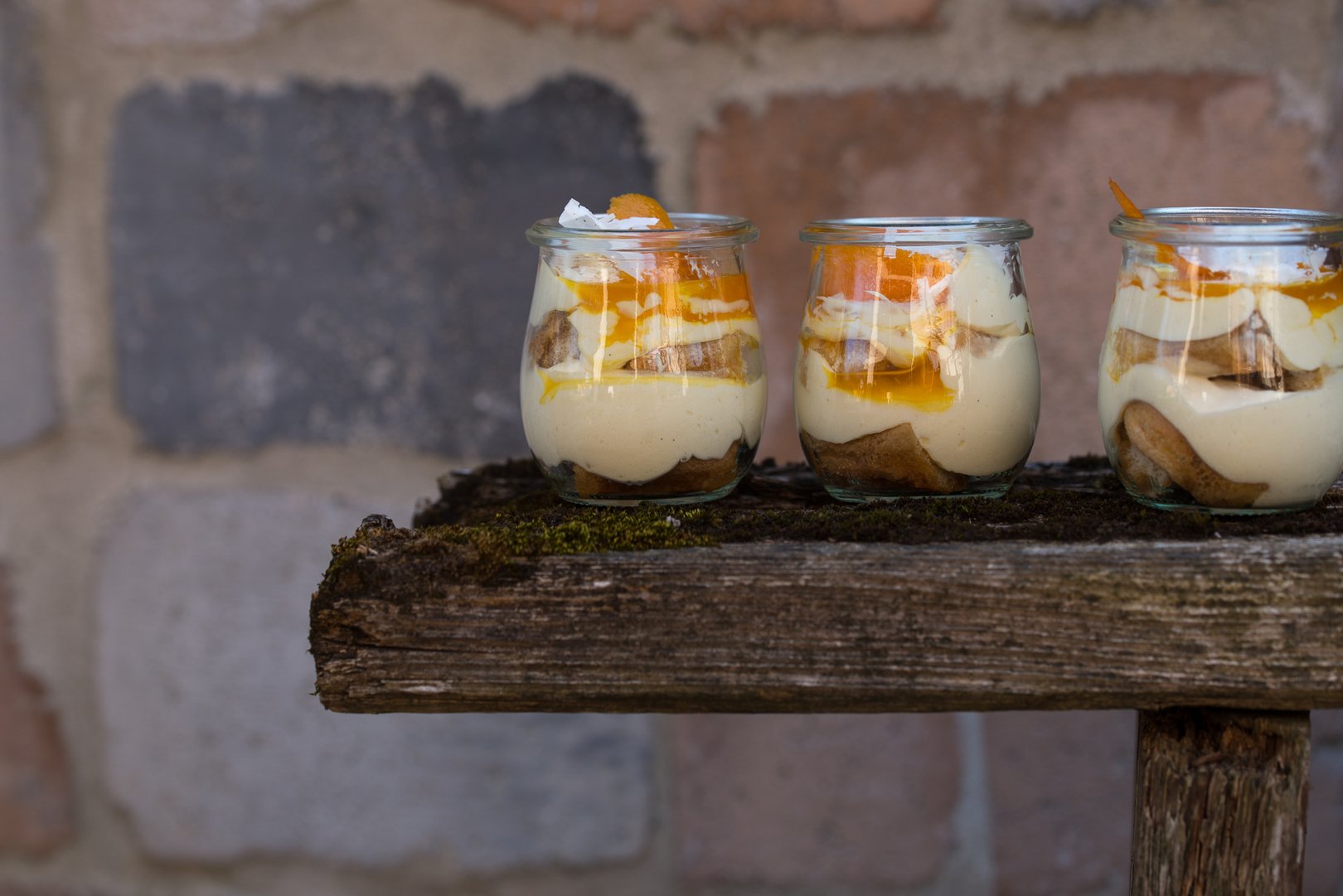 Titelbild zu La Dolce Vita im Glas: Limoncello Tiramisu
