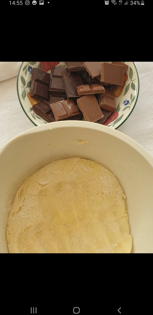 Titelbild zu SCHOKOLADE-TOPFEN- CROISSANTS