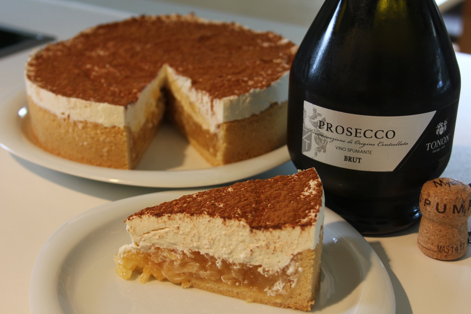 Apfelsekttorte