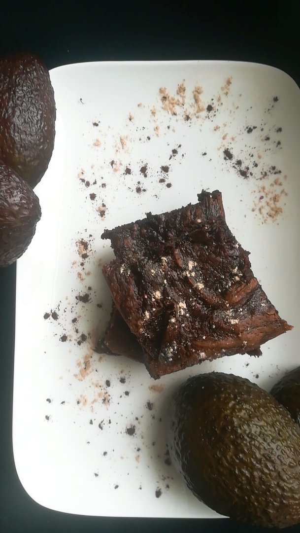 Schoko-Avocado Brownies