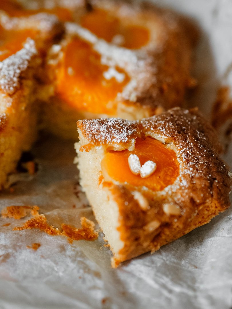Titelbild zu Saftiger Marillenkuchen