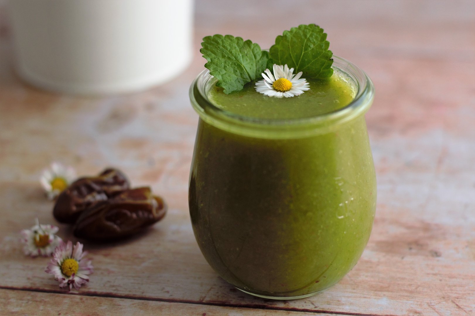 Titelbild zu Wildkräutersmoothie (Von der Wiese auf den Tisch)