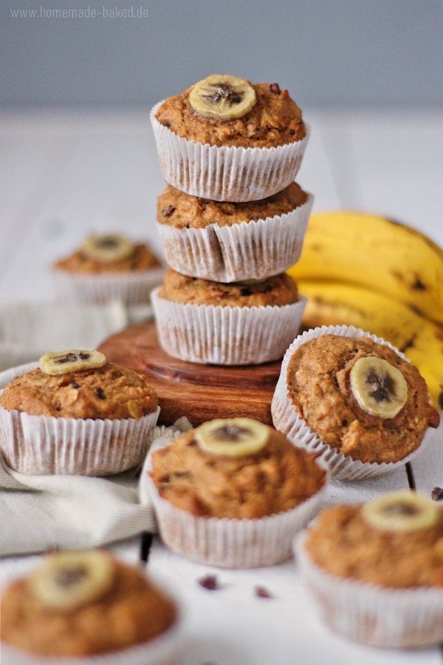 Titelbild zu Vegane Bananenmuffins ohne raffiniertem Zucker