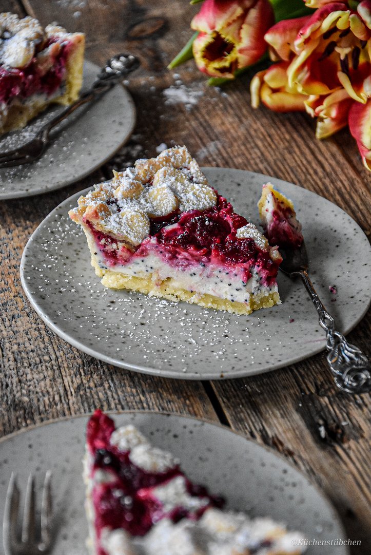 Streuselkuchen mit Himbeeren Quark und Mohn