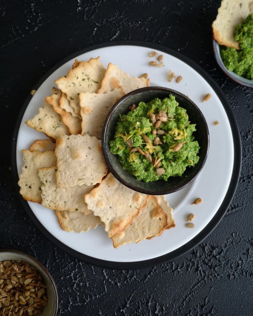 Erbsen-Radieschenblätter Dip