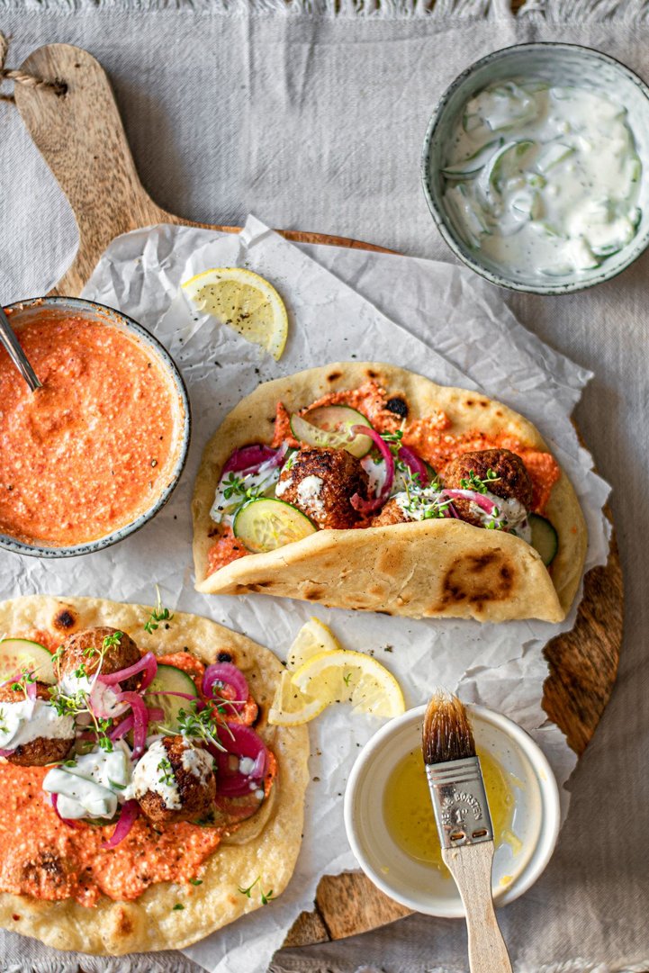 Pita mit Hackbällchen
