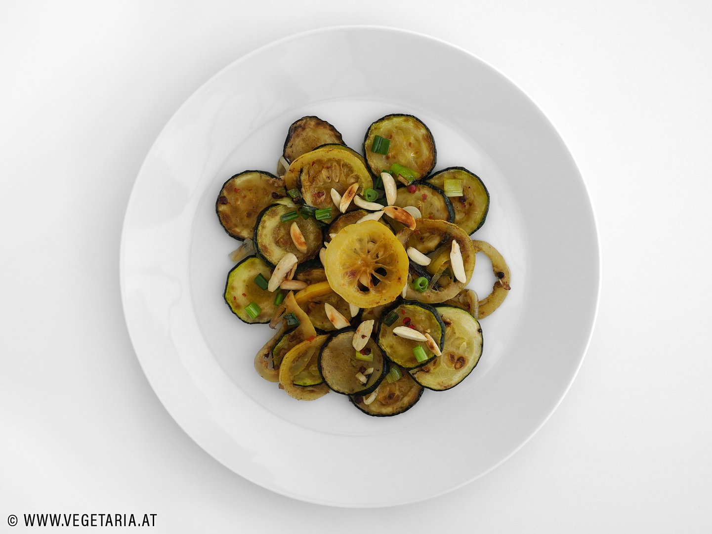 Titelbild zu Gebratene Zitronen-Zucchini á la Tina