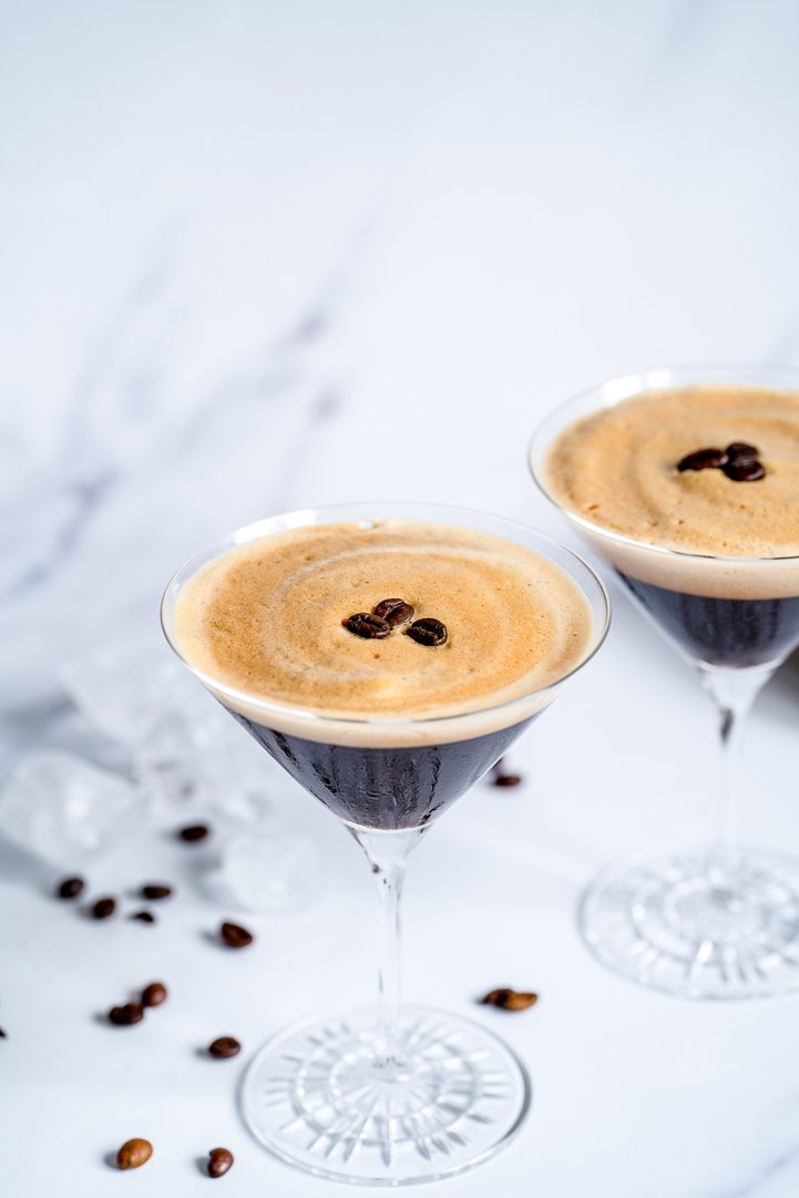 Titelbild zu Caffè Shakerato oder italienischer Eiskaffee