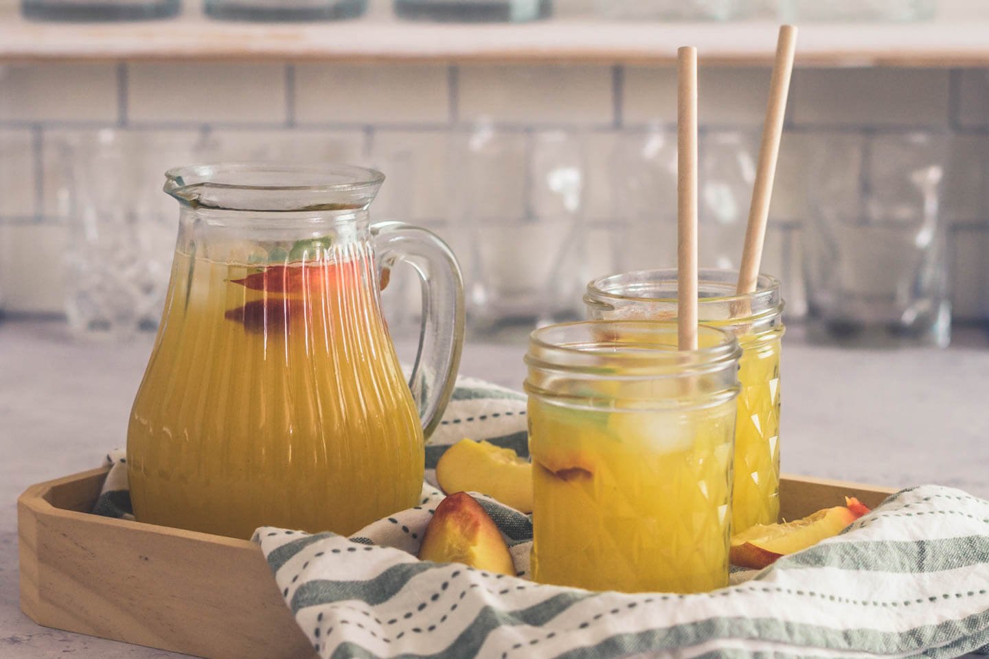 Nektarinen-Limonade – aus nur 5 Zutaten