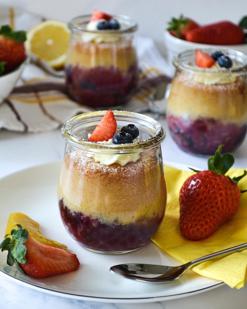 Gebackener Obstsalat im Glas