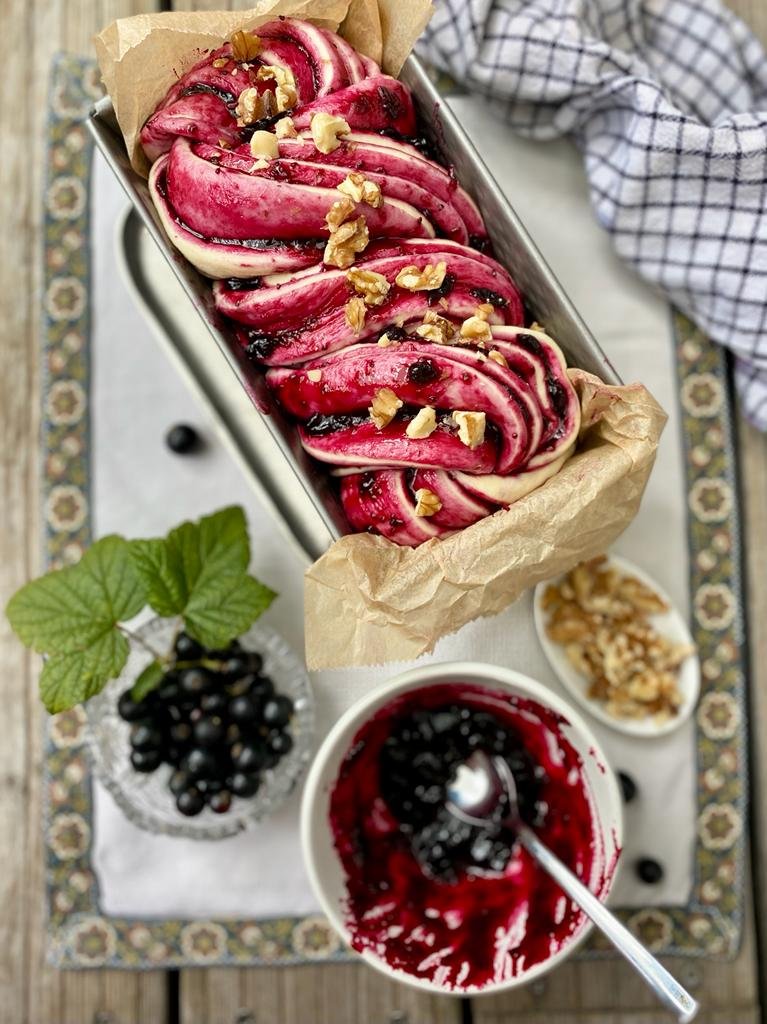 Schwarze Ribisel Babka