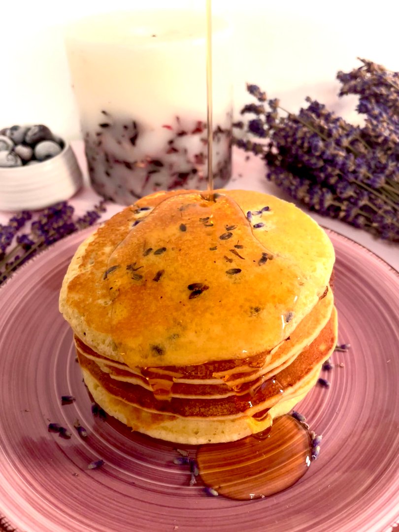 Fluffige Lavendel-Pancakes