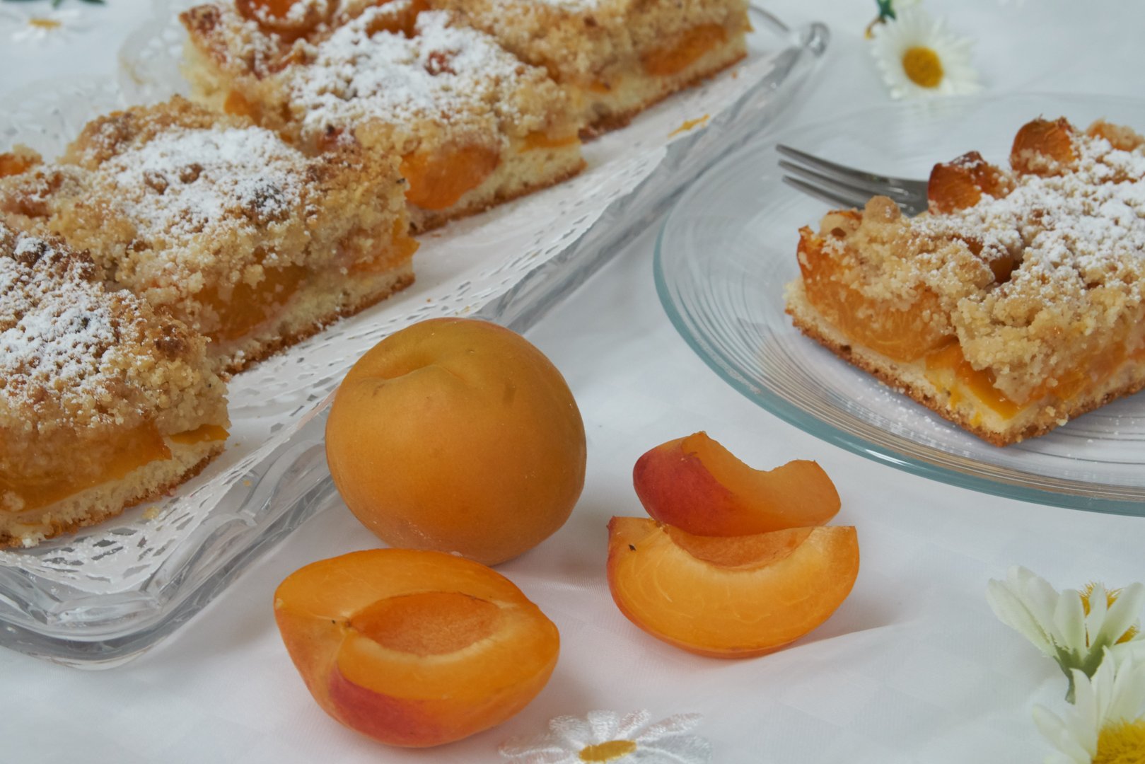 Marillenstreuselkuchen