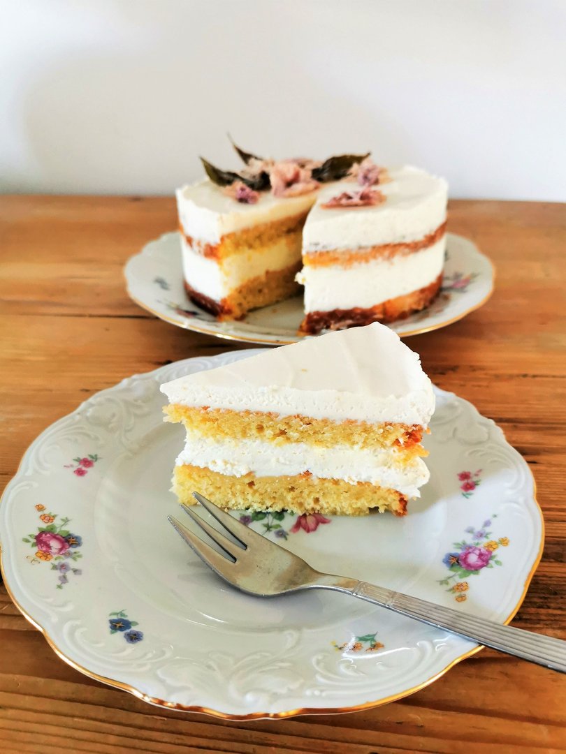 Kirschblüten Torte