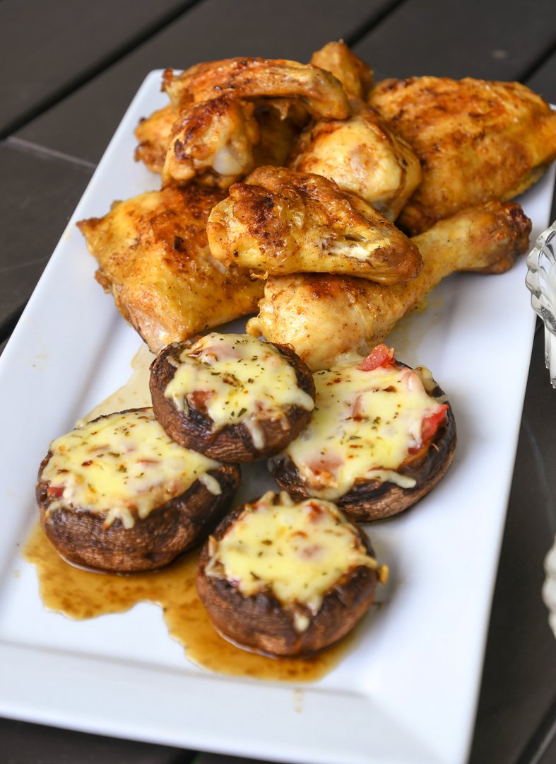 Gefüllte Grill-Champignons mit Käse