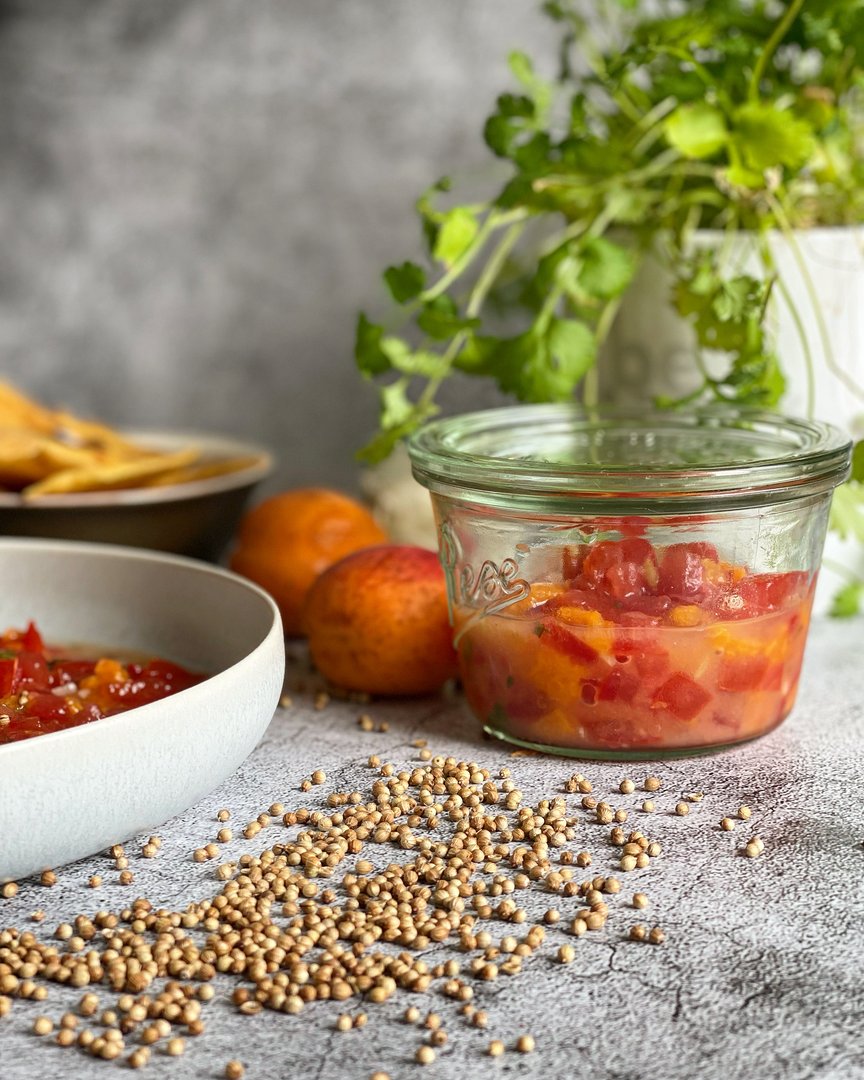 fermentierte Marillen Salsa im Glas