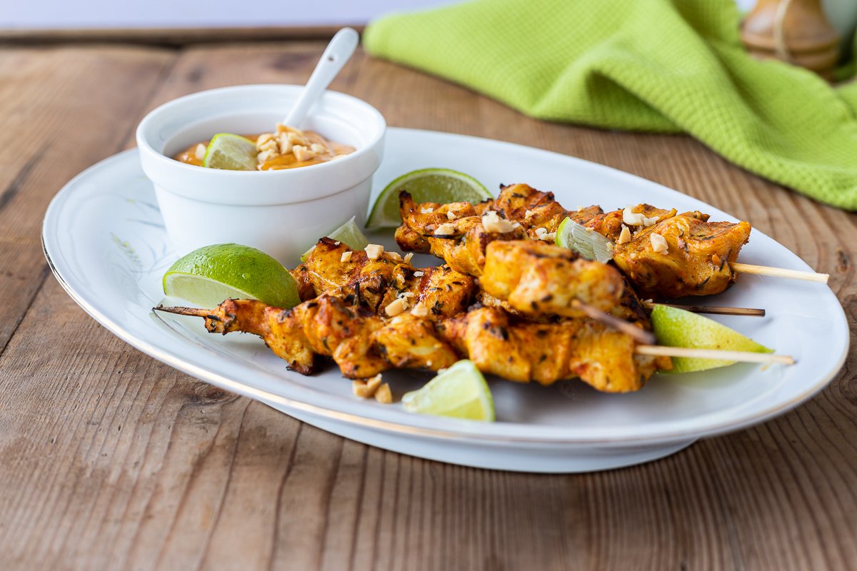 Chicken Satay Spieße mit Erdnusssauce