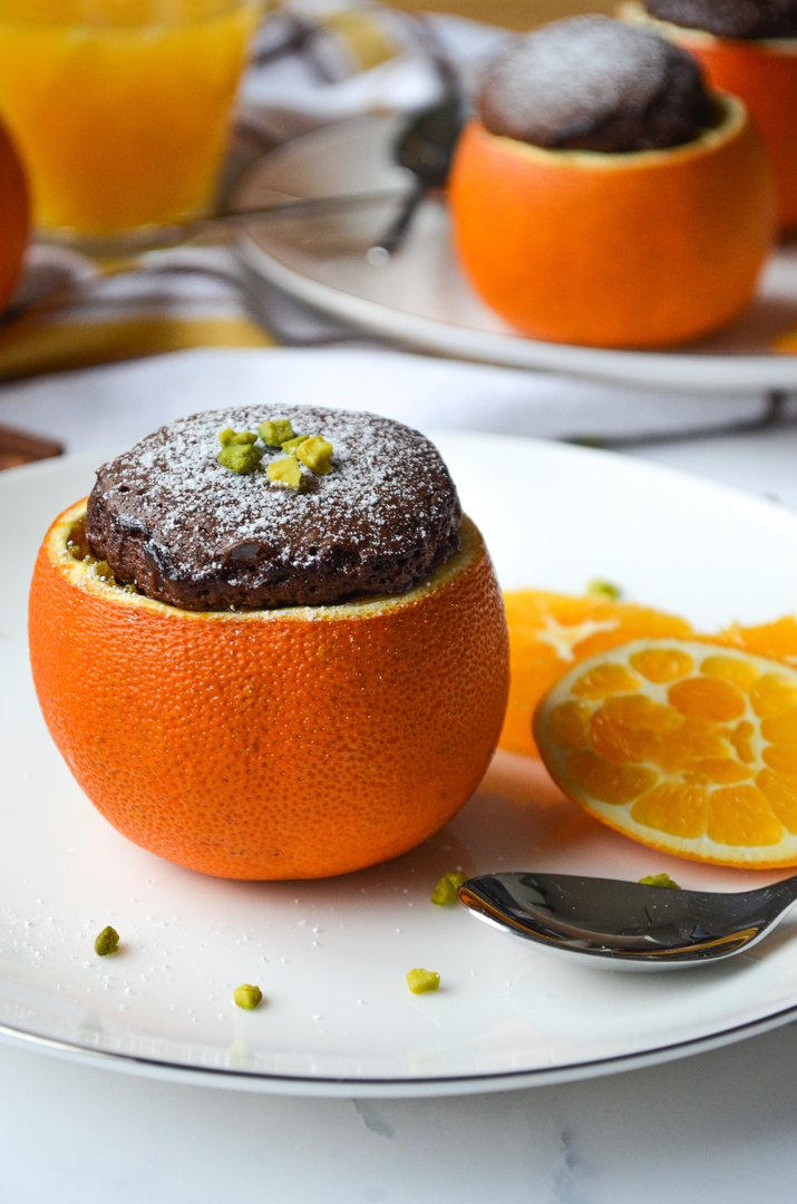 Schokoladenkuchen aus der Orangenschale