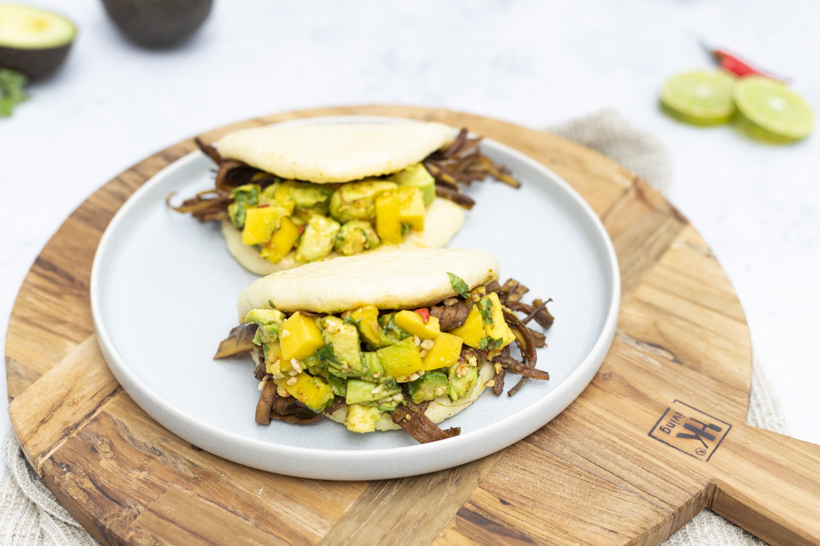 Pulled Banana Bao Burger
