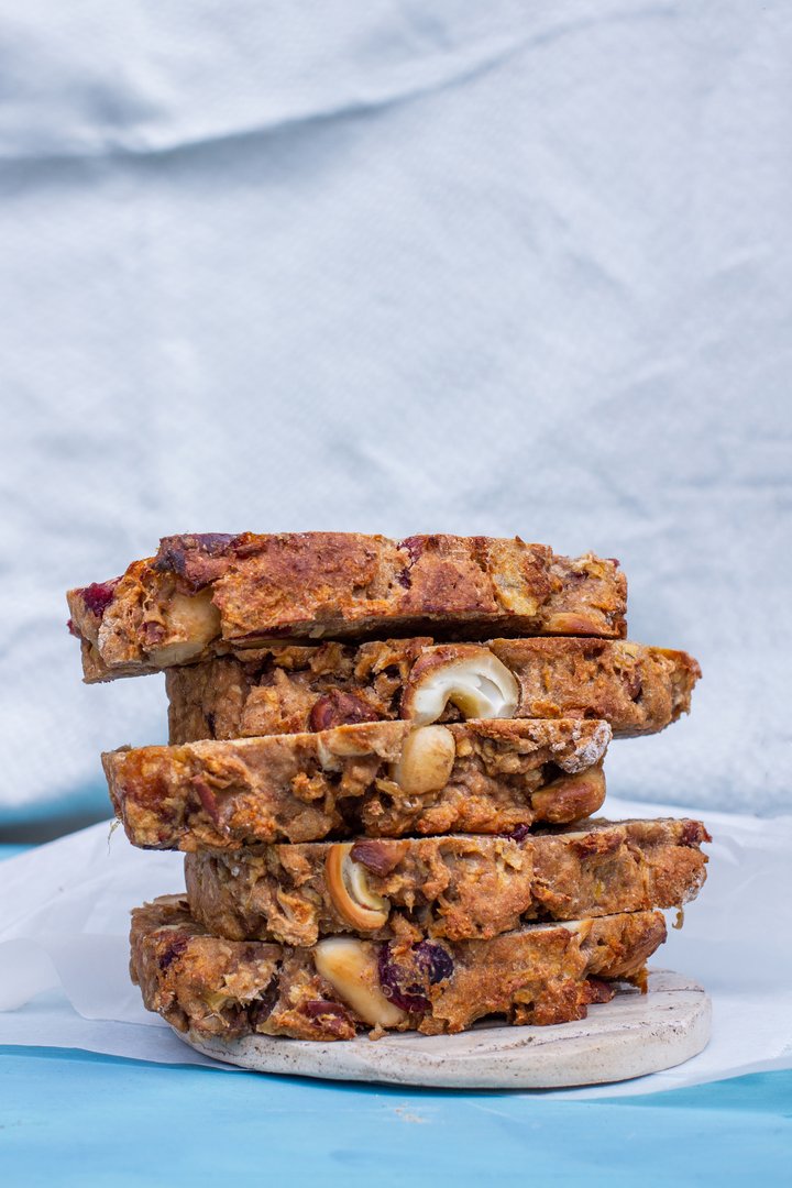 Saftiges Apfel-Nuss-Brot