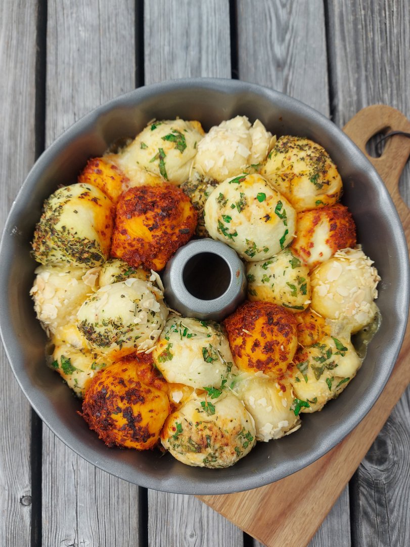 Pikantes Monkey Bread