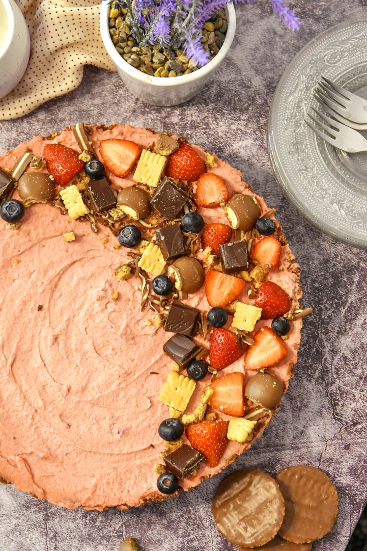 NoBake Erdbeertarte mit selbstgepflückten Erdbeeren
