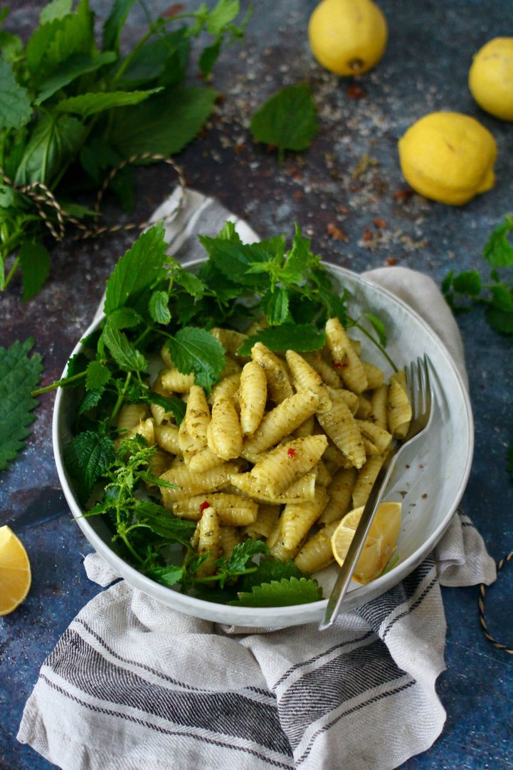 Pasta mit Brennnesselpesto