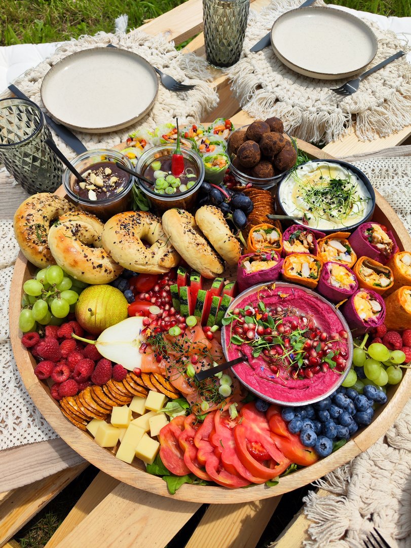Summer = Happy Picnic Season 🌞