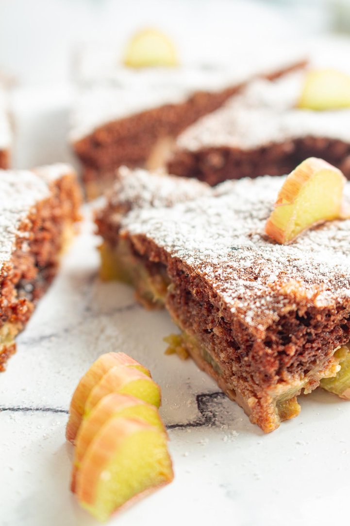 Rhubarb Dump Cake Recipe