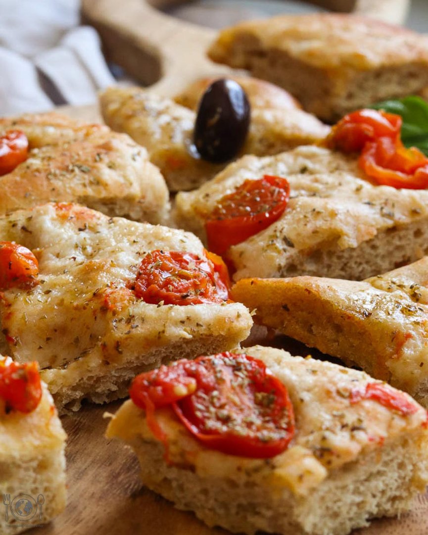 Focaccia Barese mit Tomaten