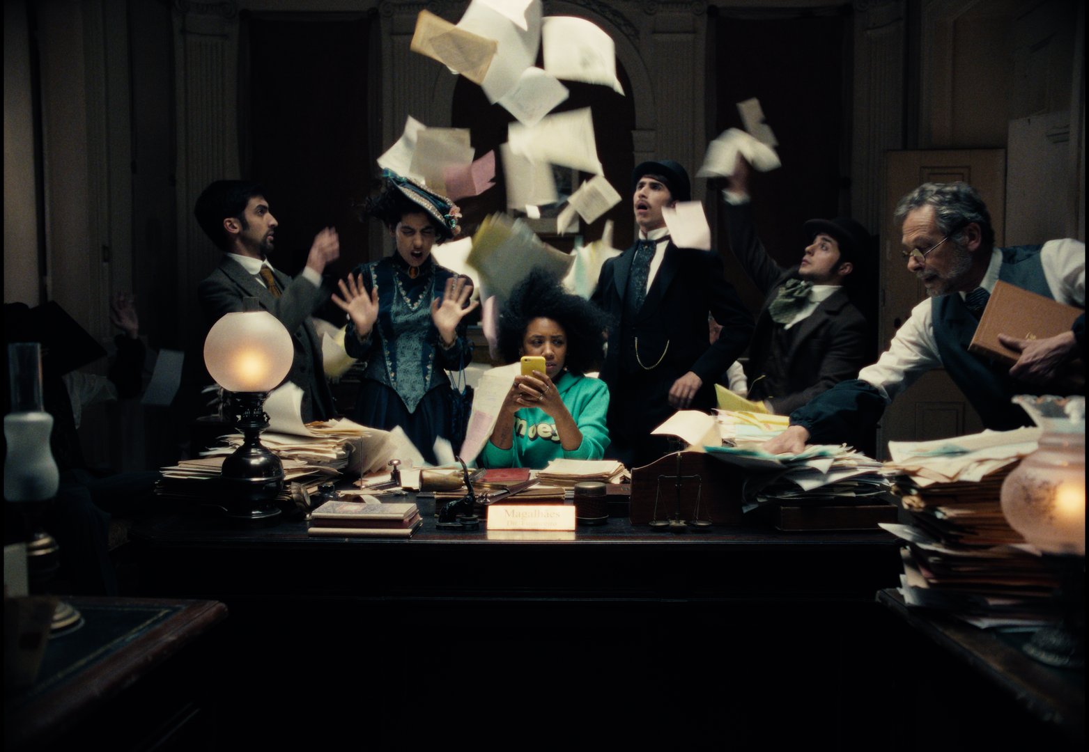 MOEY_FUTURO_PAPELADA_STILL4.jpg