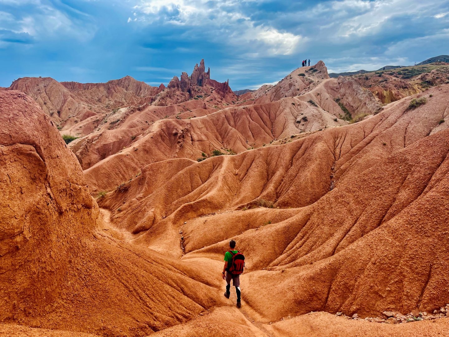 Titelbild zu Öffne Deinen Horizont! Surreal und doch wahr – die Schönheiten der Welt auf Wanderungen erleben