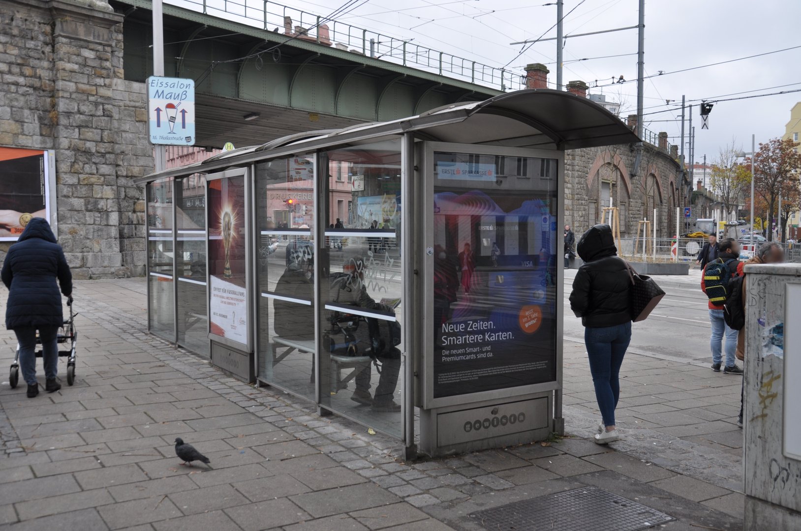 Erste-Bank-Q4-Kreditkarten-Citylight-V03.jpg