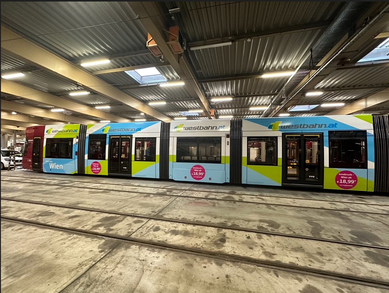 Straßenbahn-Innsbruck-2.PNG