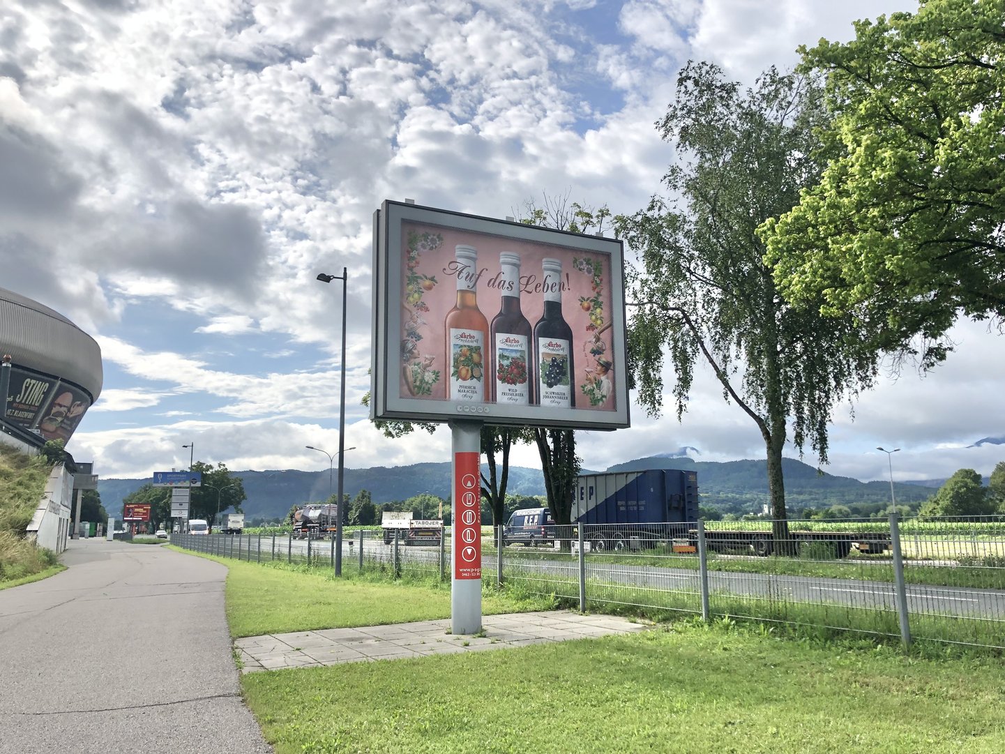 9020-Klagenfurt-am-Wörthersee-Südring-Siebenhügelstraße-105-bei-Stadion-Mitte.jpg