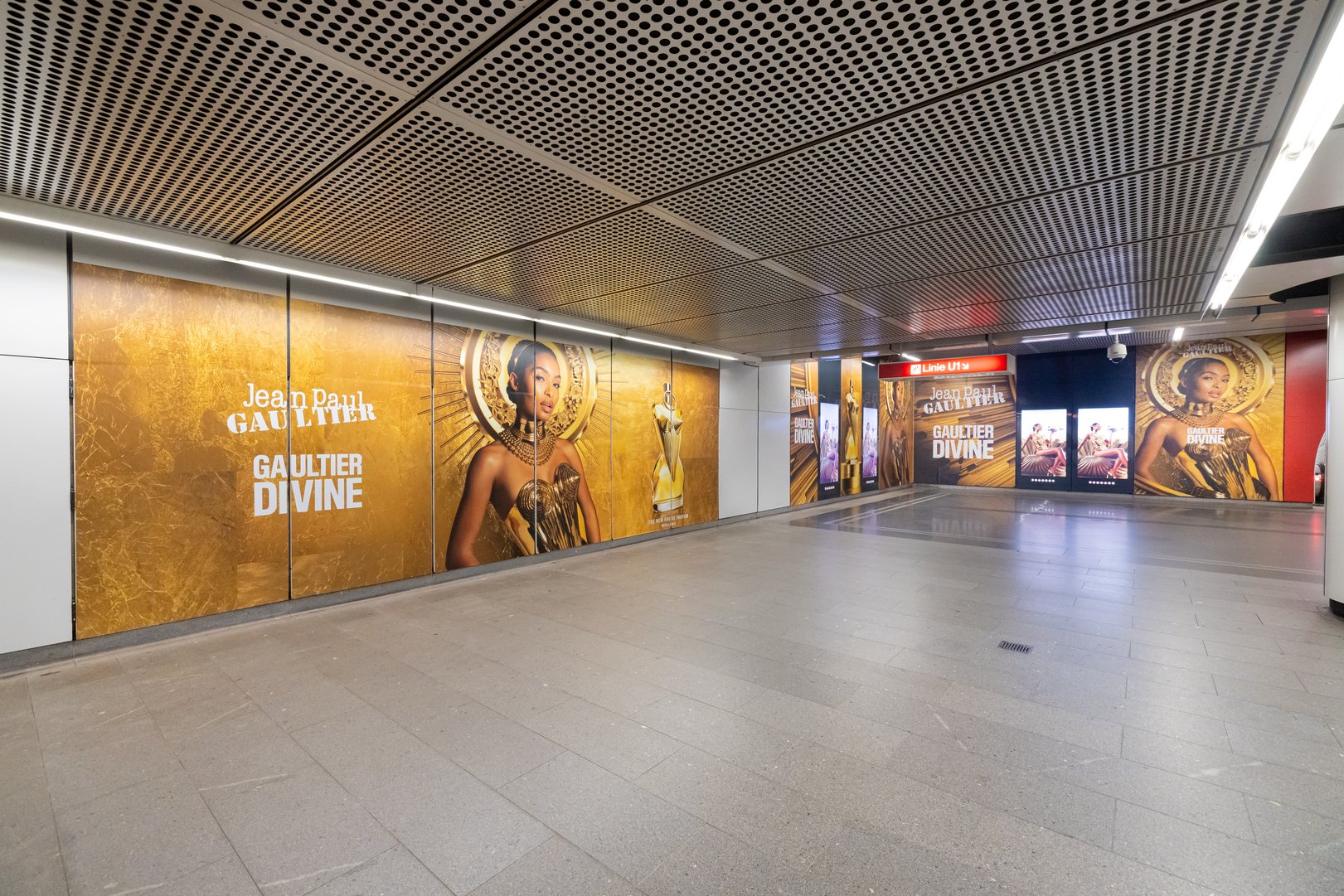 Jean Paul Gaultier – Gaultier Divine – I am a woman, what’s more divine?