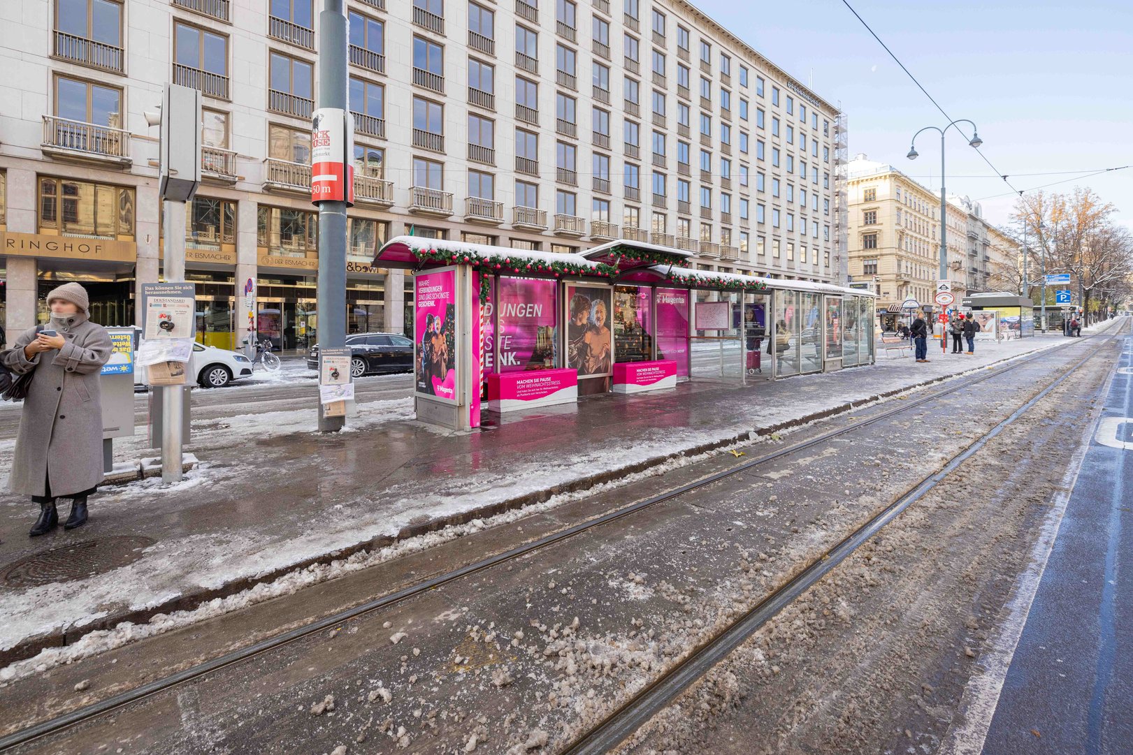 Magenta-XMAS-Warteha-uschen-final-4.jpg