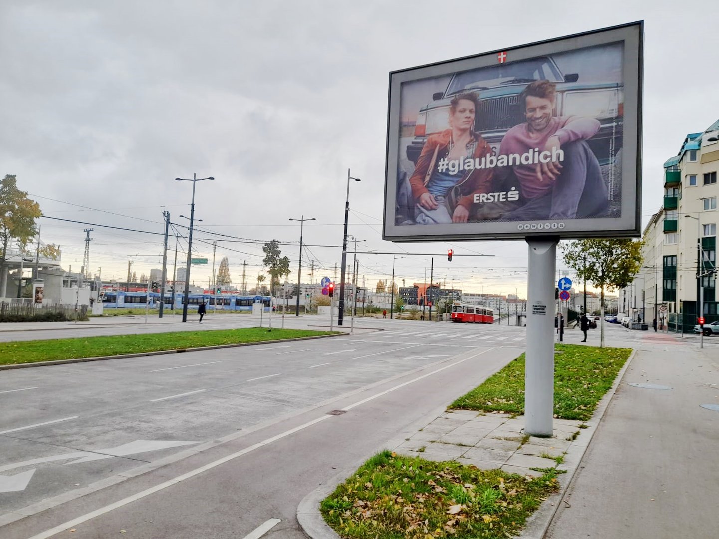 Premium-Board-1100-Wien-10.-Favoriten-Gudrunstraße-Absberggasse.jpg