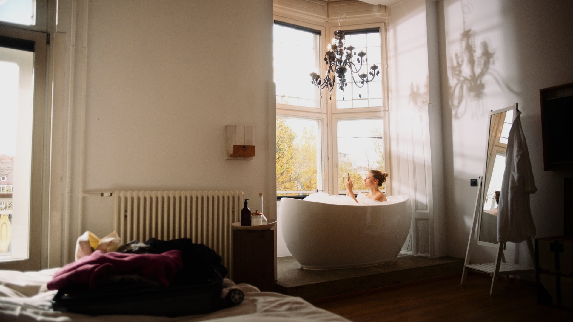 PR438A-Badewanne-15sec-ORF-ON-master-v1.00-00-00-24.Standbild001.jpg