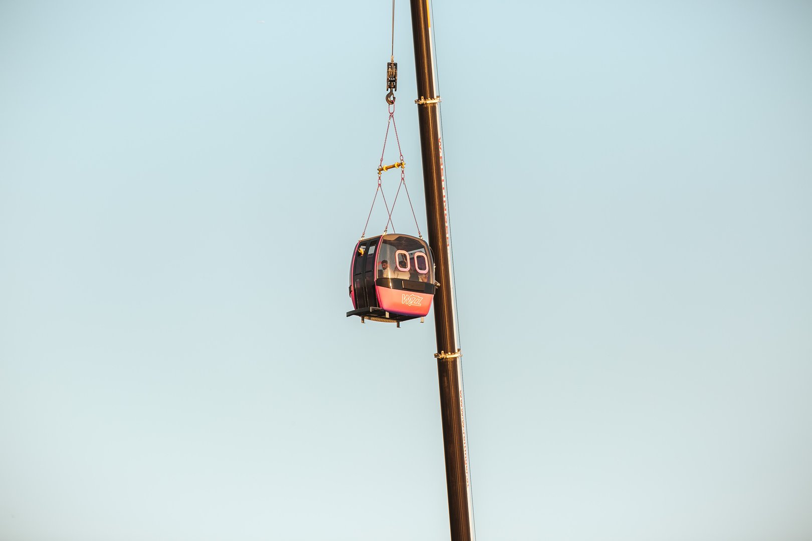 Wizz-Air-Sky-Flight-2024-2-c-PhilippLipiarski.jpg