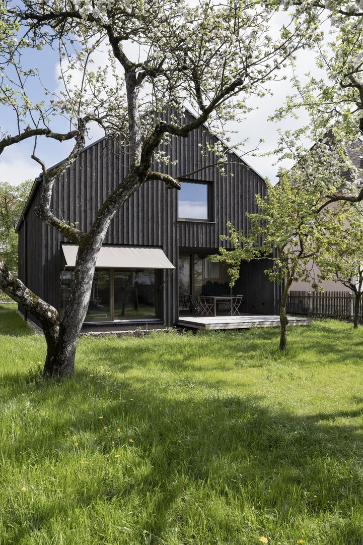 Titelbild zu Haus B16