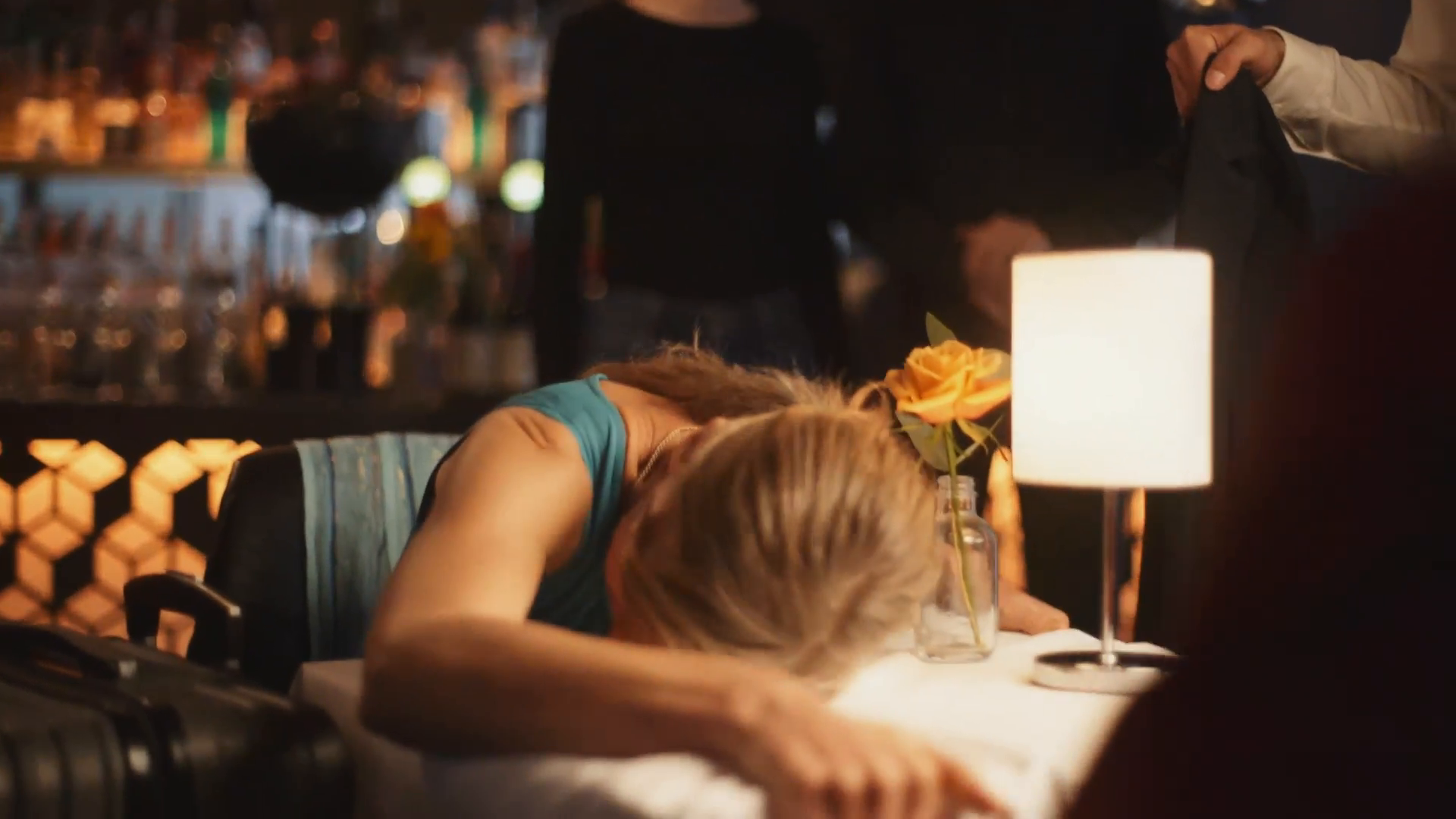 PR438C2-Restaurant-15sec-master-v2-Welt.mp4