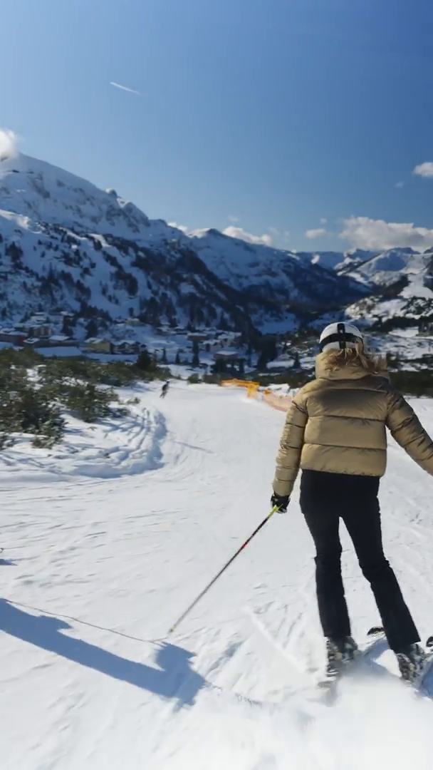 SLT-Best-Of-Produktionen-9x16-1-.mp4