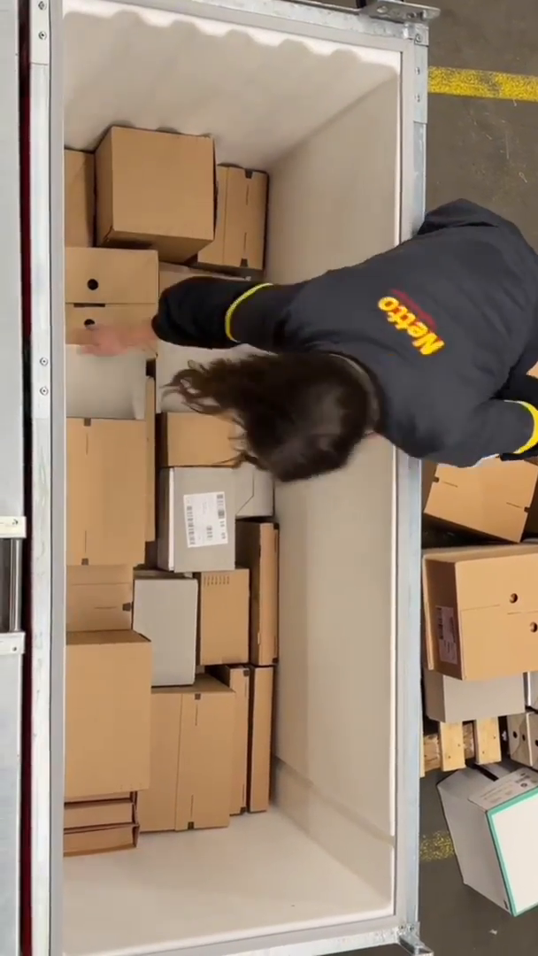 BoB-23-4405_00012488.mp4