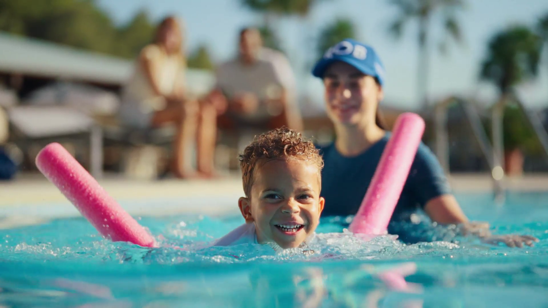 13211-ROB-CON-Family-15s-16x9-DE-v10.mp4